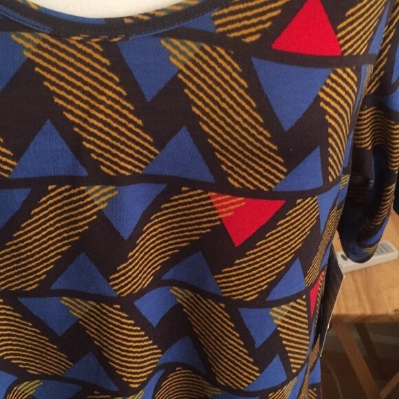 L LuLaRoe Perfect Tee B04 26 - Picture 2 of 5